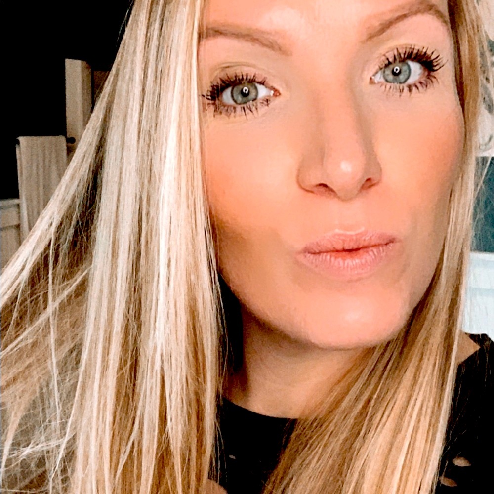 Meet your Posher, Lyndi